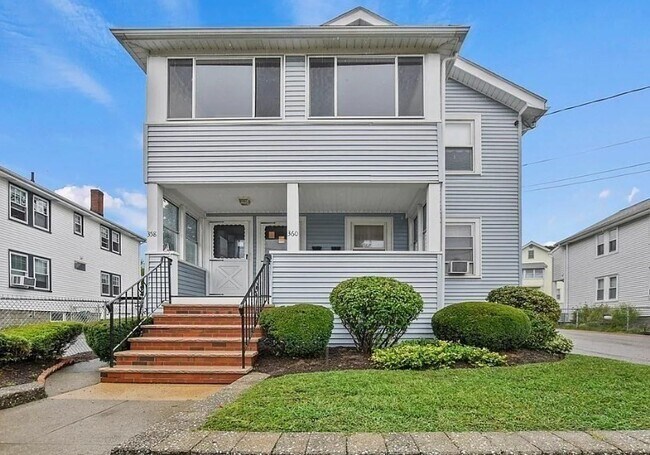 Building Photo - 358-360-360 Arlington St