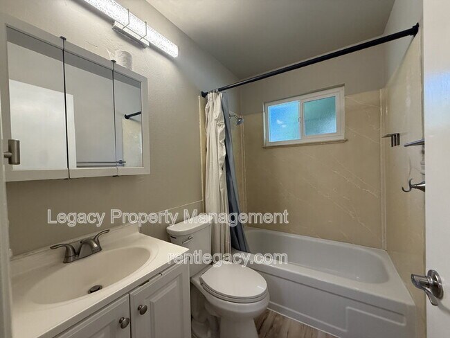 Building Photo - 5174 Connecticut Dr