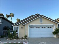 Building Photo - 20811 E Cliffside Ln