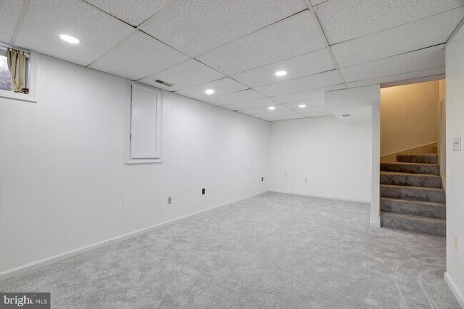 Building Photo - 9823 St Cloud Ct