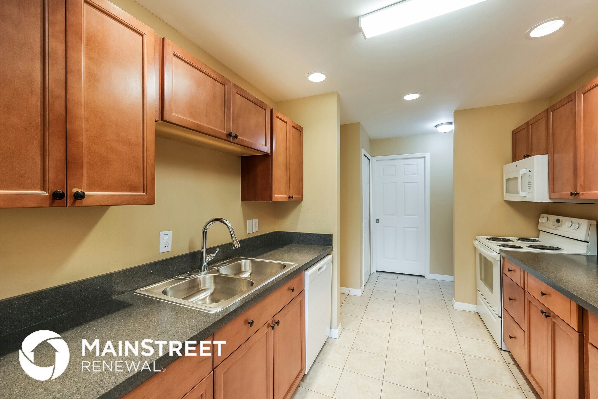 Building Photo - 3016 25th St W