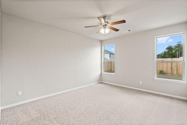 Building Photo - 25823 Boxwood Hedge Lane