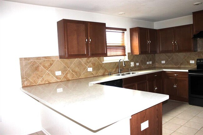 Building Photo - 11052 Kirkoswald Rd