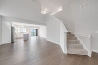 Building Photo - 4 Bed, 4 Bath House on Legends Golf Course