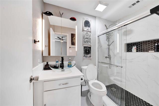 Building Photo - 8518 Coppertowne Ln