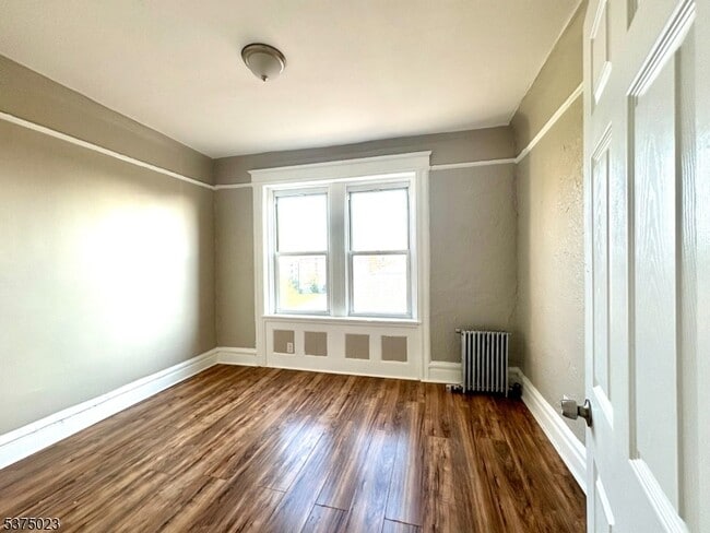 Building Photo - 96 Quitman St
