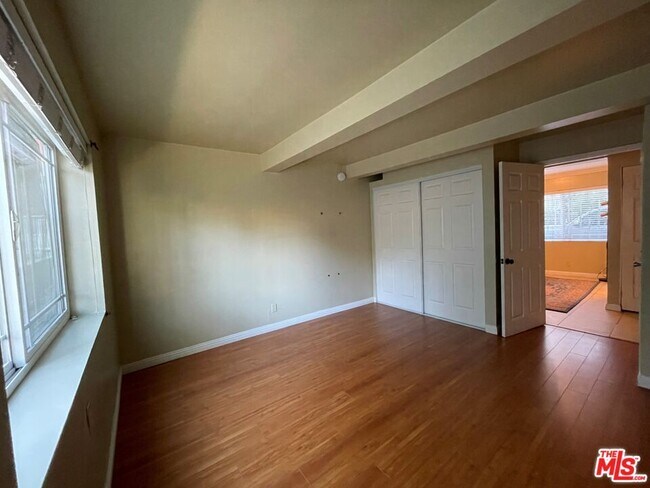 Building Photo - 1516 Talmadge St