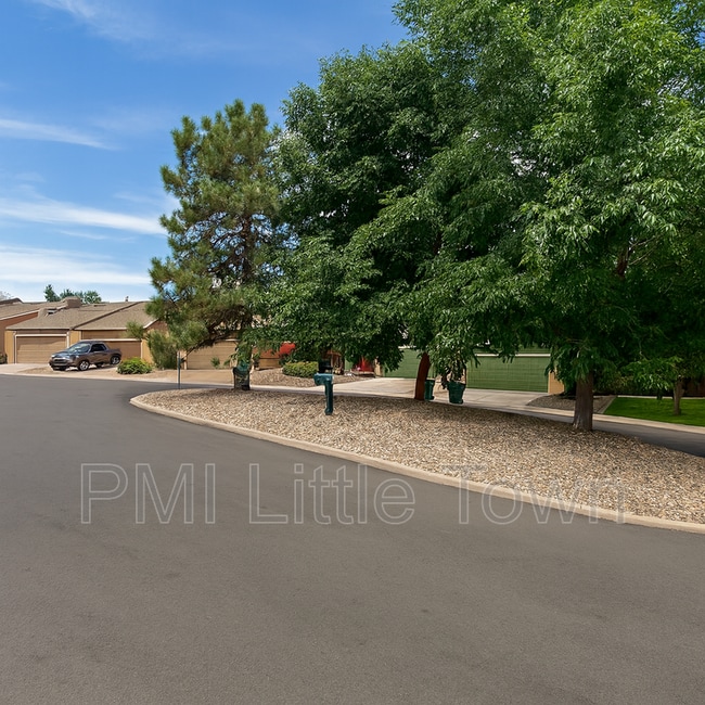 Building Photo - 2969 W Rowland Pl