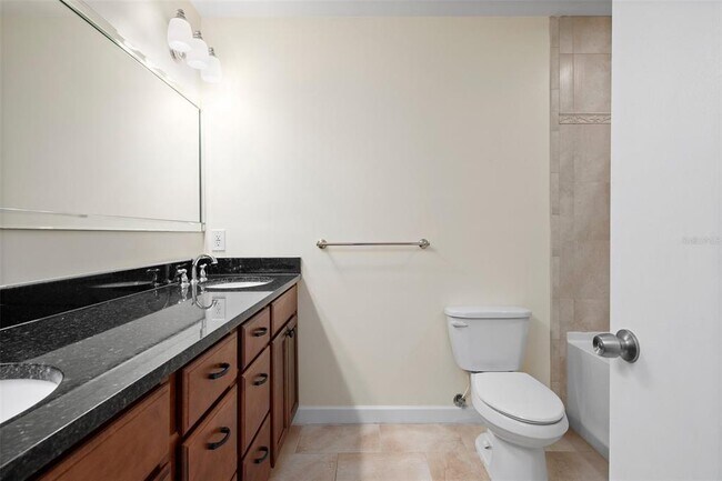 Building Photo - 2807 Gordon St