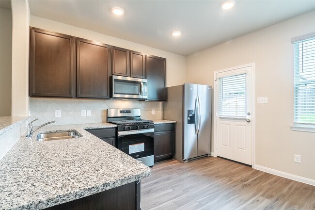 Building Photo - 3707 Cub Dr