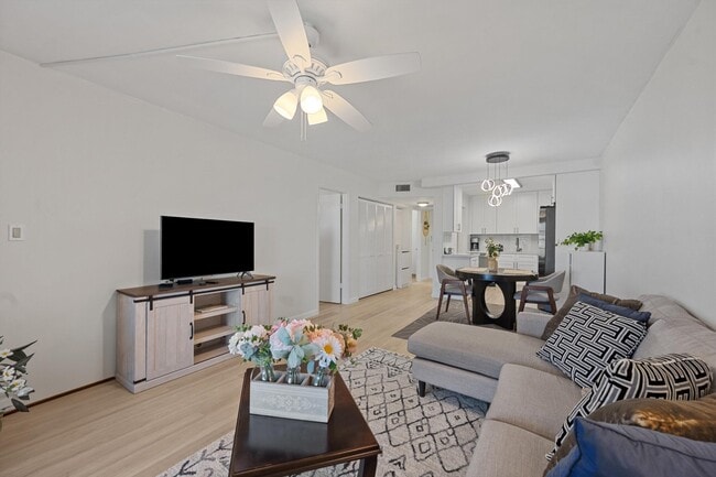 Building Photo - 9273 SW 8th St