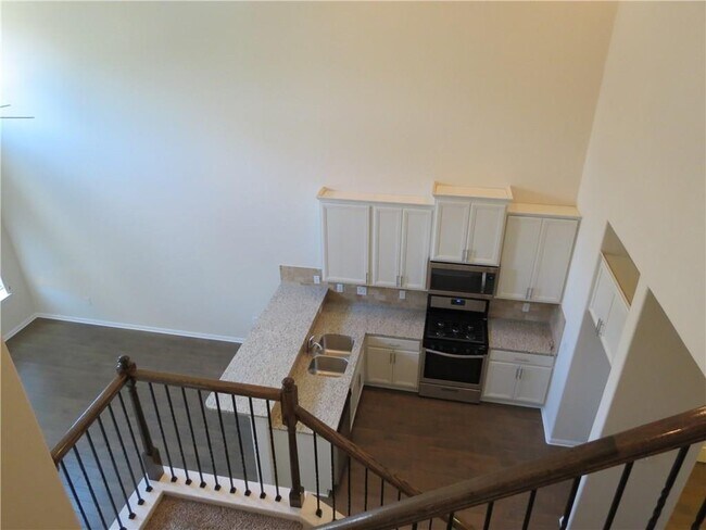 Building Photo - 2304 S Lakeline Blvd