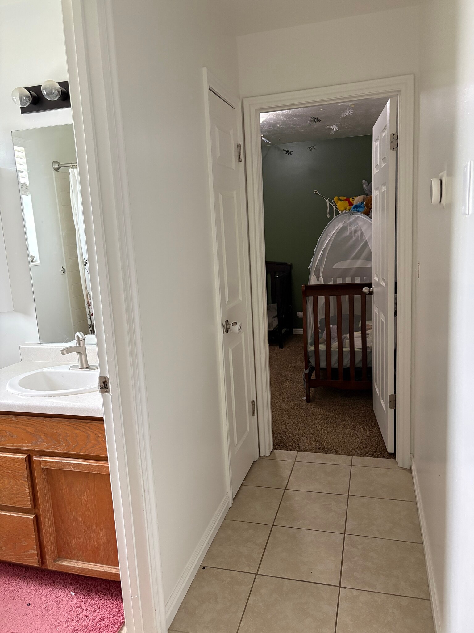 Building Photo - 1104 W 220 S