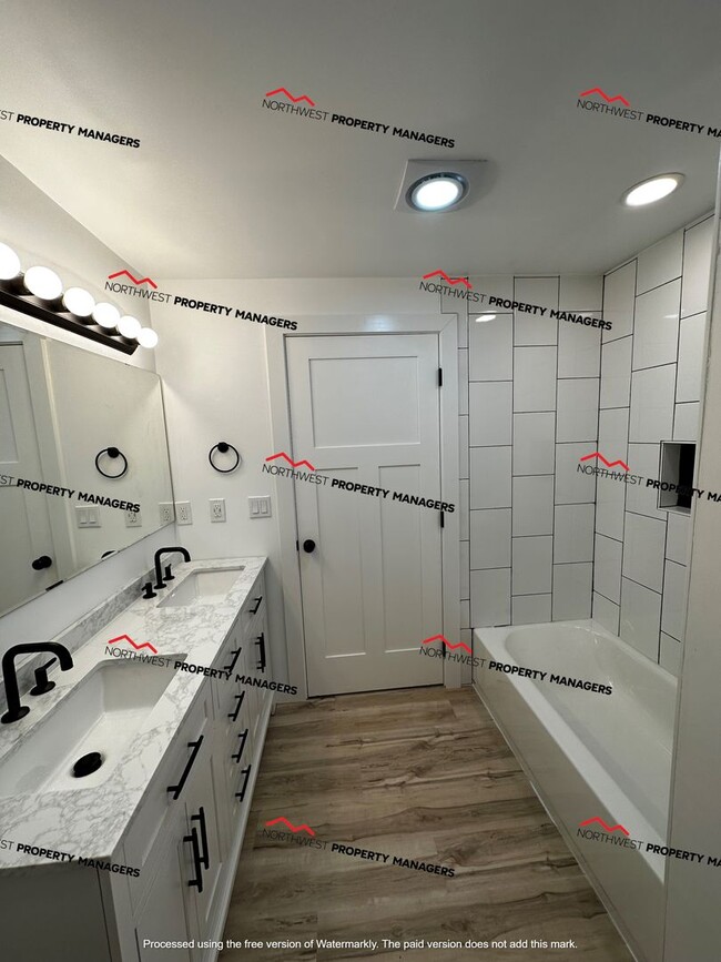 Building Photo - STATUS: AVAILABLE   | R293 | $2095.00