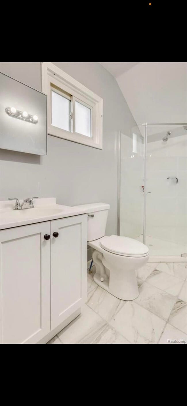 Building Photo - stone