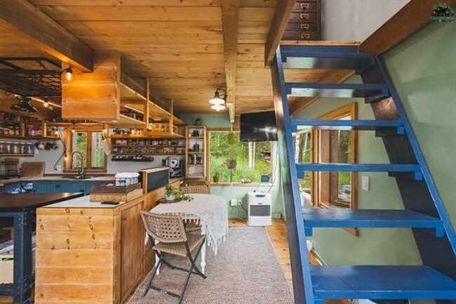 Building Photo - Charming 1-Bedroom Home on the Outskirts o...