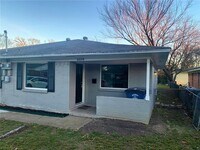 Building Photo - 10004 Olmos Dr