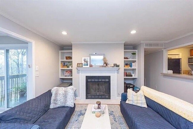 Building Photo - 4630 Vinings Central Run SE