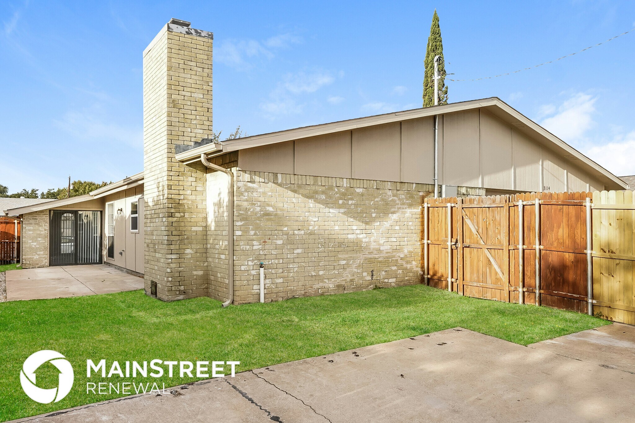 Building Photo - 3114 Echo Dr