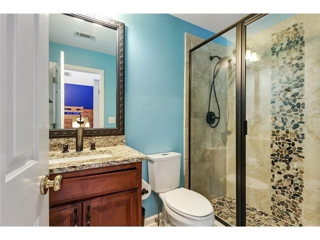 Building Photo - 205 Rod Ct