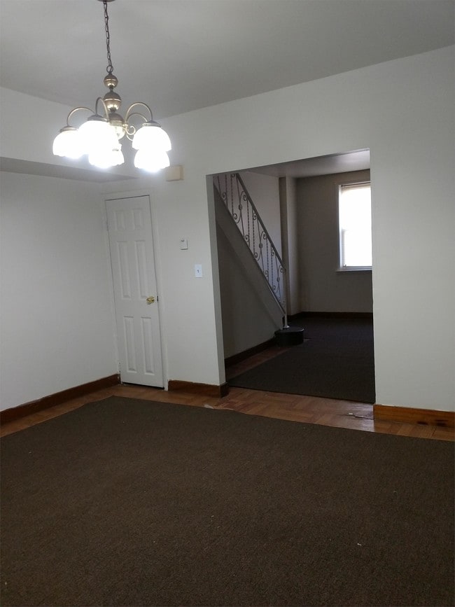 Building Photo - 4655 Mulberry St