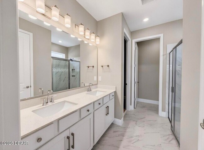 Building Photo - 1212 Pampus Dr