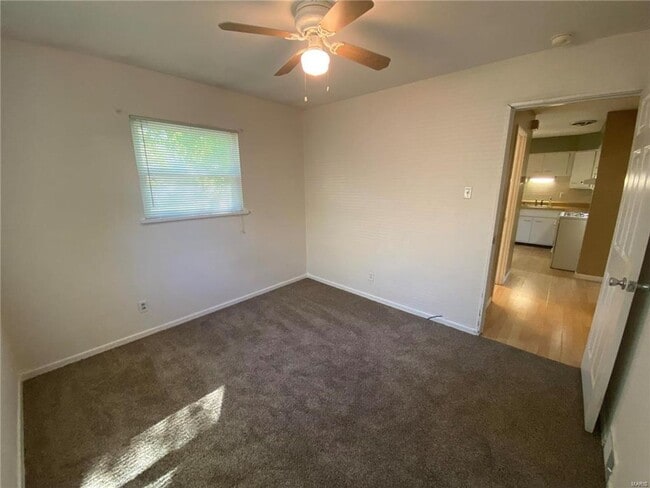 Building Photo - 178 Floralea Pl