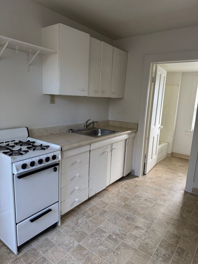 Building Photo - 1412 1/2-621 N Wahsatch Ave