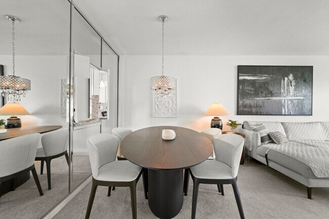 Building Photo - 1444 SE 15th Ct