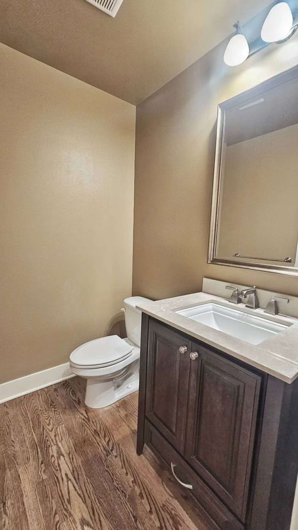 Building Photo - Beautiful 5 Bed 3.5 Bath Home in Redmond R...