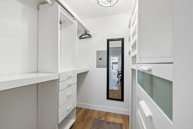 Building Photo - 6314 Friars Rd