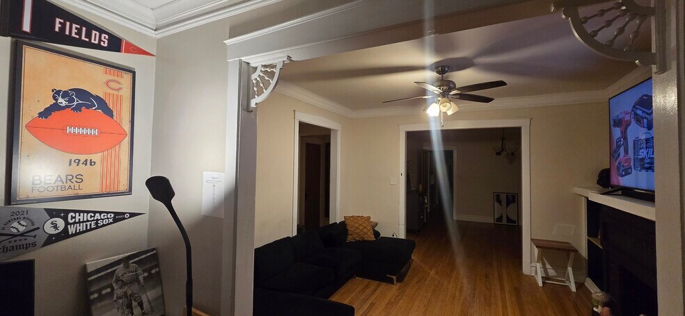 Building Photo - 4037 N Long Ave