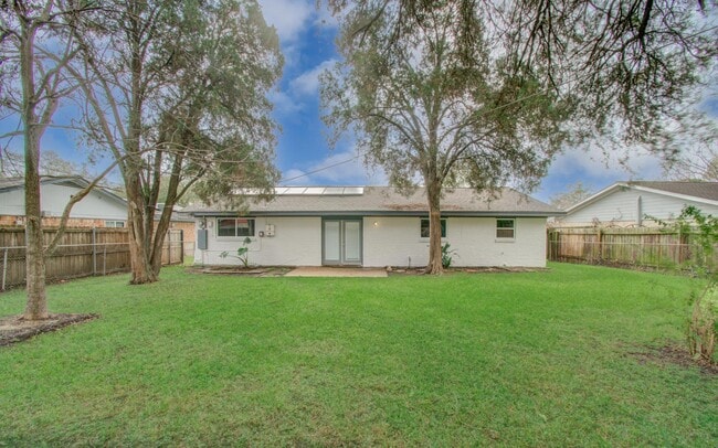 Building Photo - 9923 Antrim Ln