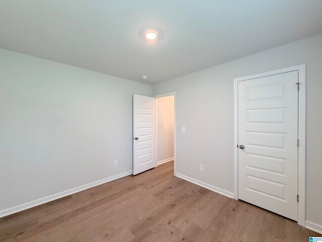 Building Photo - 132 Challenger Wy