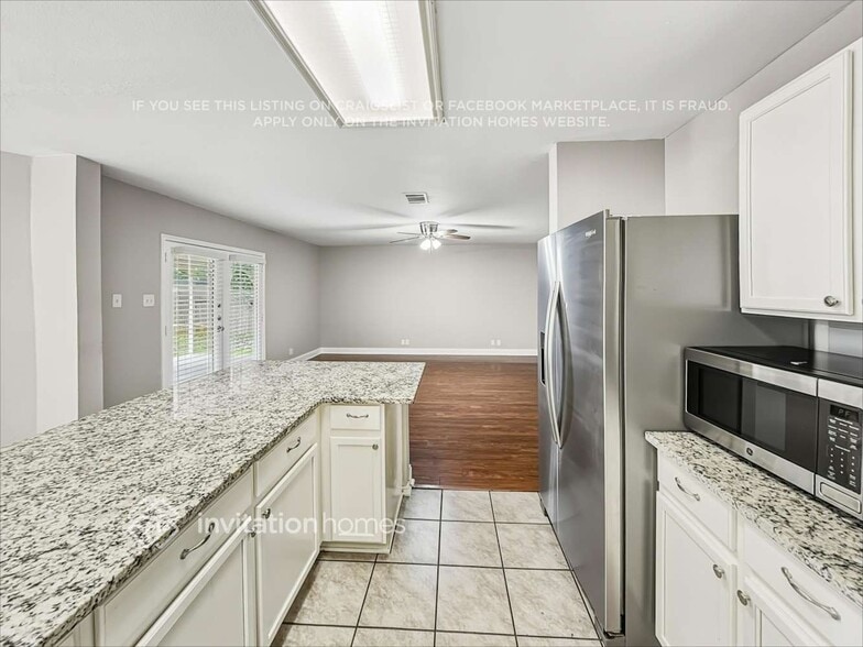 Building Photo - 1405 Comfort St