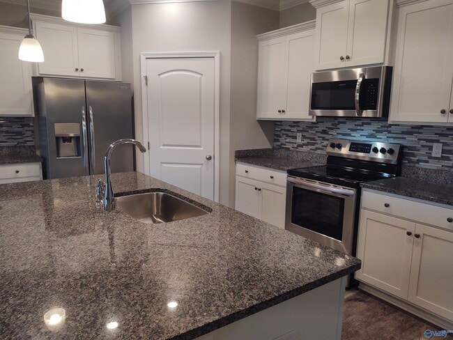 Building Photo - 152 Grey Fawn Trail