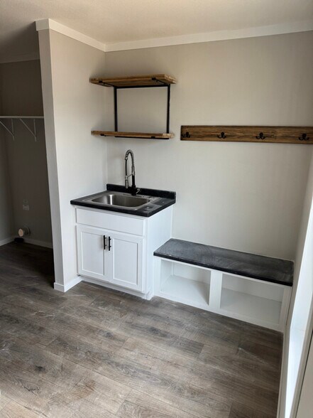 Building Photo - 312 Patriot Ln