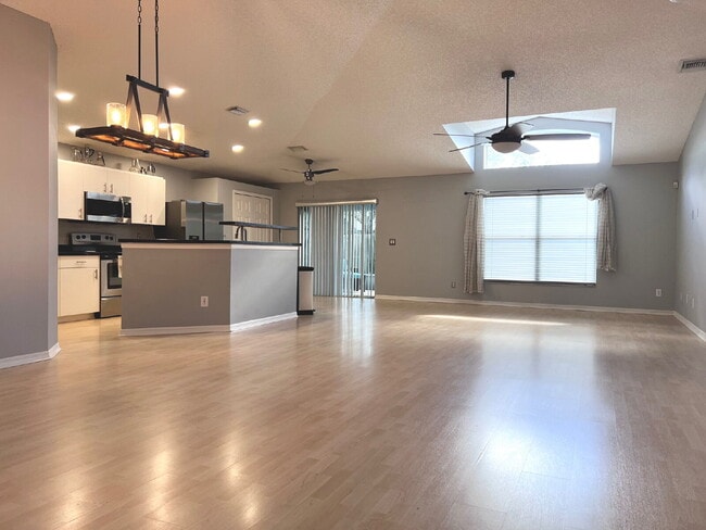 Building Photo - This Absolutely Beautiful Home Is Waiting ...