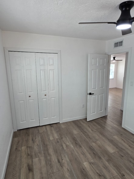 Building Photo - 7213 Seward Dr