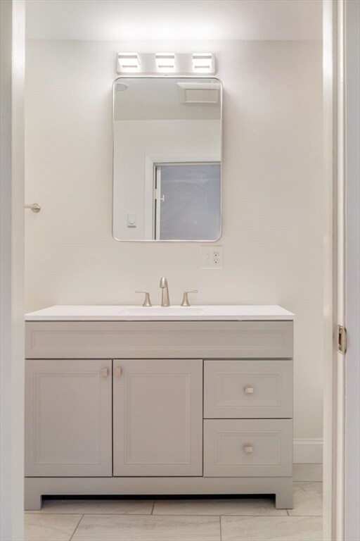 Building Photo - 321 Tappan St