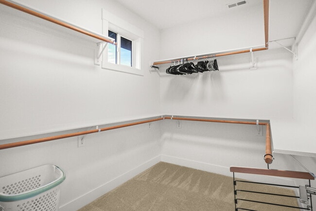 Building Photo - 5891 SW 67th Pl