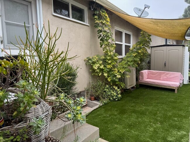 Backyard - 4049 La Salle Ave