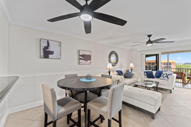 Building Photo - 2871 N Ocean Blvd