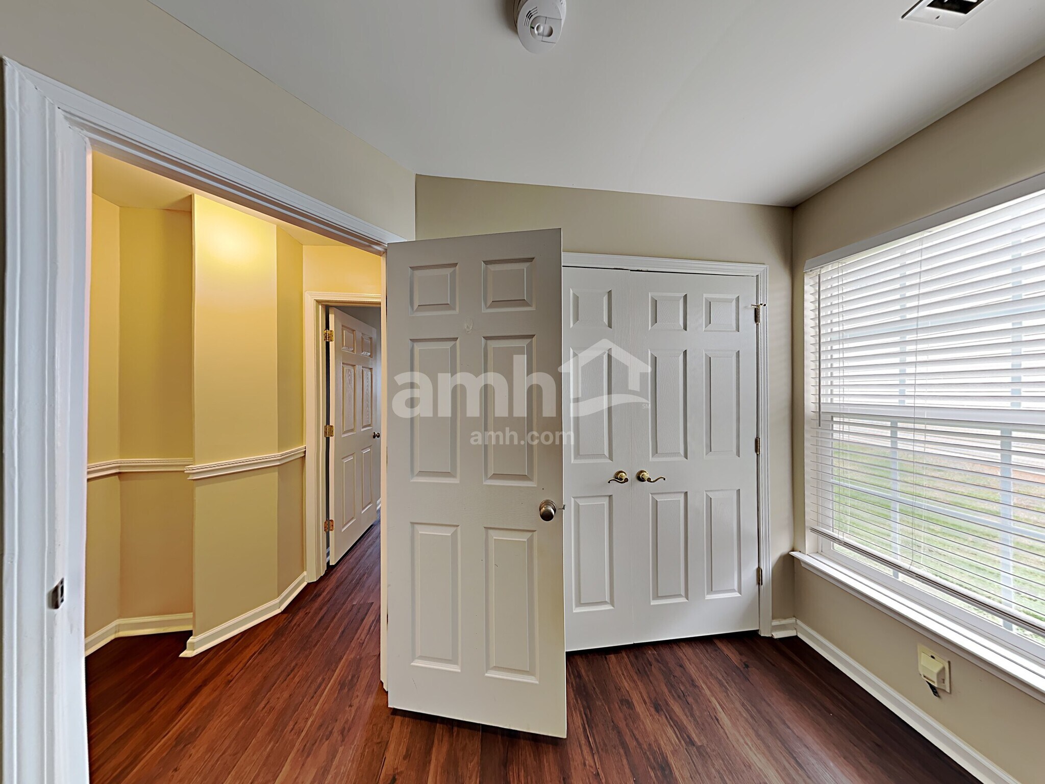 Building Photo - 3319 Covelo Ct