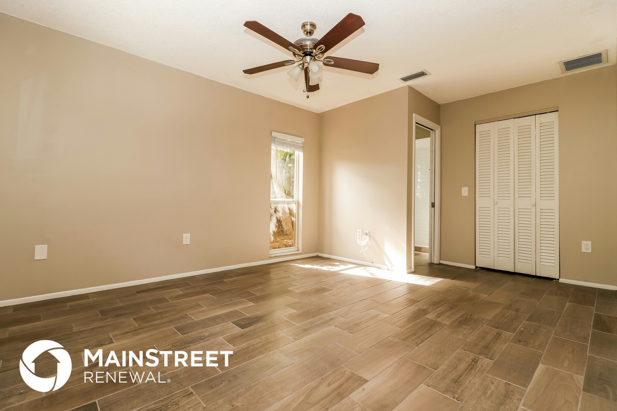 Building Photo - 1124 Danny Dr