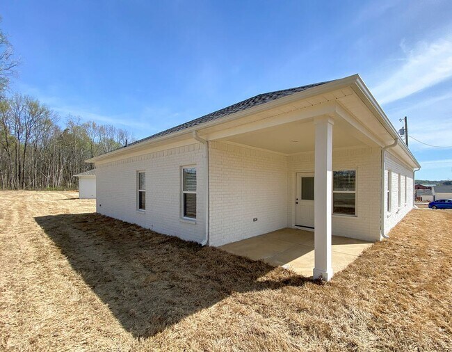 Building Photo - 126 Oak Ave