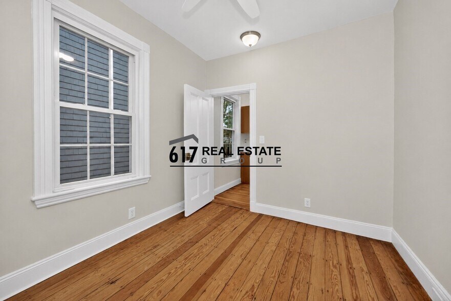 Building Photo - 42 Etna St