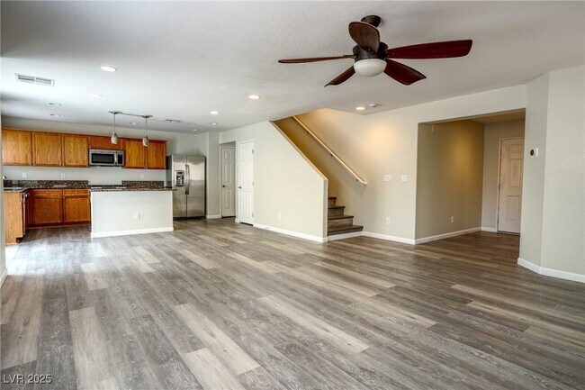 Building Photo - 10717 Red Badge Ave