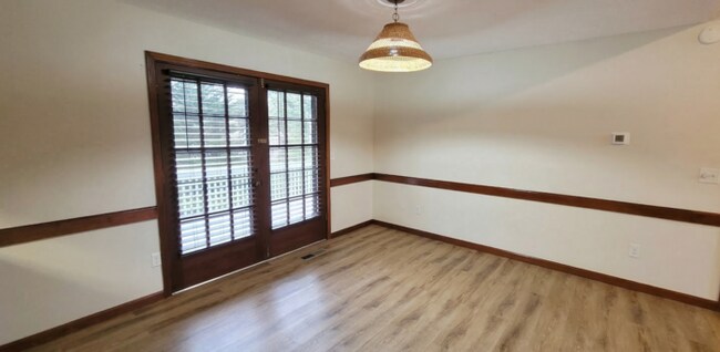 Building Photo - Beautiful Ranch Style Home!