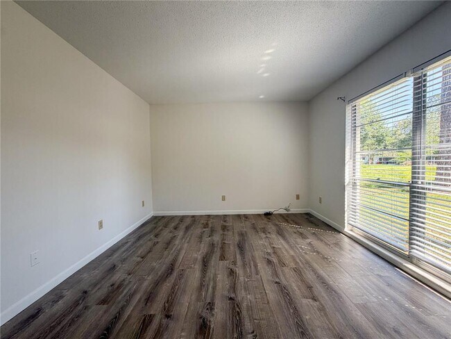 Building Photo - 5631 NW 29th St